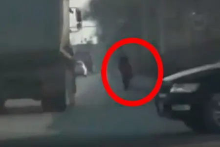 Bakıda kişi sürücüləri tələyə salan qadın tutulub - -VİDEO
