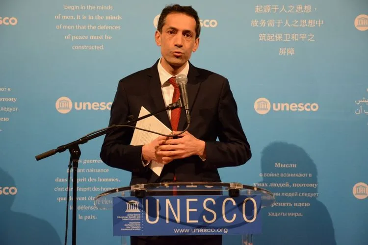 UNESCO-nun baş qərargahında Azərbaycan xalçalarının - SƏRGİSİ AÇILDI - FOTO