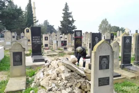 Nardaran qəbirstanlığından silah-sursat tapıldı - -FOTO