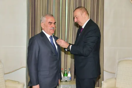 Prezident İlham Əliyev Vasif Talıbova “Şərəf” ordenini - TƏQDİM ETDİ - FOTO