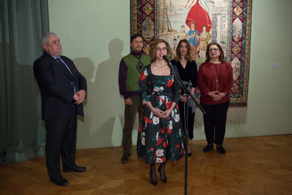 Moskvada “Sovet Azərbaycanının sədası. Xalça. Tikmə. Plakat” sərgisi - AÇILDI - FOTOLAR