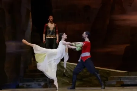 Polad Bülbüloğlunun yubileyi münasibətilə “Eşq və Ölüm” baleti nümayiş olunub