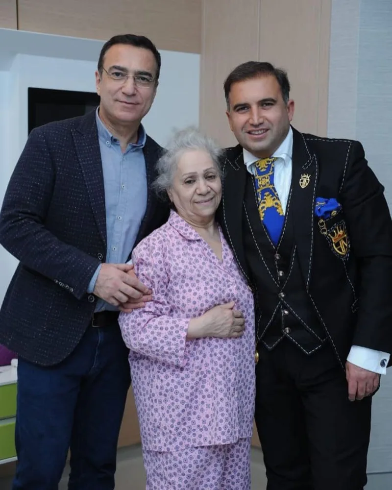 Elmira Rəhimova - XƏSTƏXANAYA YERLƏŞDİRİLDİ-FOTOLAR