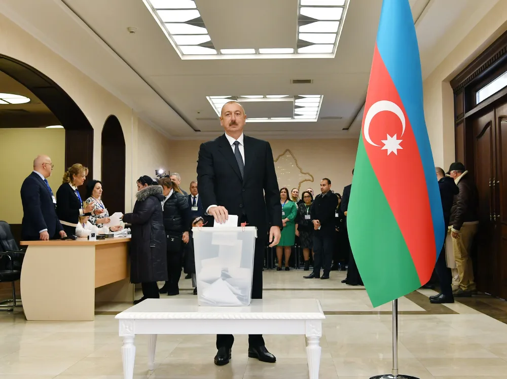 Prezident və ailəsi - SƏS VERDİ - FOTO - VİDEO - YENİLƏNDİ