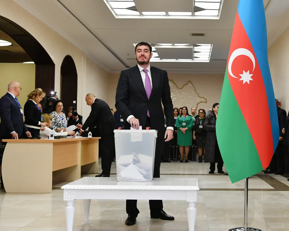 Prezident və ailəsi - SƏS VERDİ - FOTO - VİDEO - YENİLƏNDİ