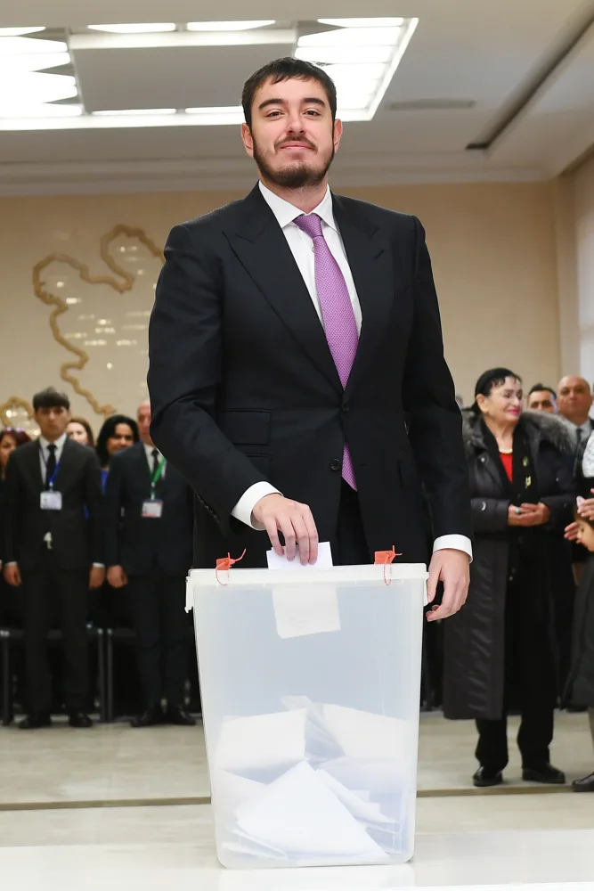 Prezident və ailəsi - SƏS VERDİ - FOTO - VİDEO - YENİLƏNDİ