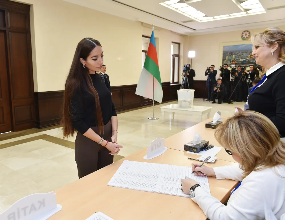 Prezident və ailəsi - SƏS VERDİ - FOTO - VİDEO - YENİLƏNDİ