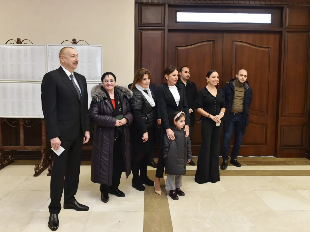 Prezident və ailəsi - SƏS VERDİ - FOTO - VİDEO - YENİLƏNDİ