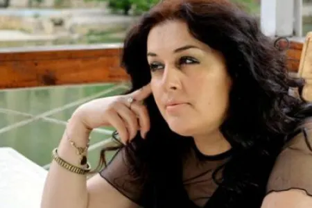 “Bəzi saxtakarlar öz əməllərini həyata keçirmək üçün...” - ELZA SEYİDCAHAN -VİDEO