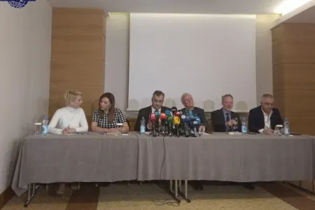 Almaniyalı müşahidəçilər seçki ilə bağlı rəylərini - AÇIQLADILAR
