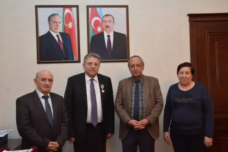 Fiziki İnstitutunun direktoru medalla - TƏLTİF OLUNDU