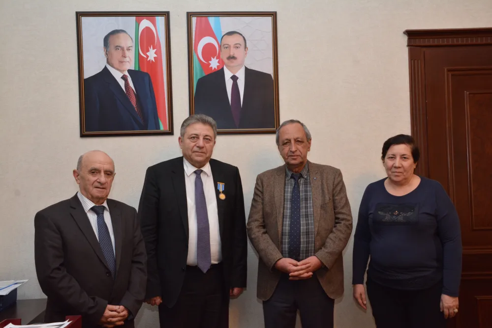 Fiziki İnstitutunun direktoru medalla - TƏLTİF OLUNDU
