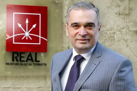 "Erkin Qədirli seçkini düzgün udub" - -İlqar Məmmədov