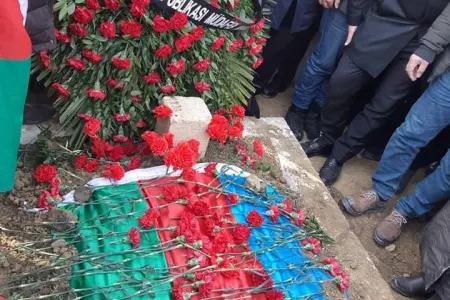 Qarabağ qazisi dəfn olundu