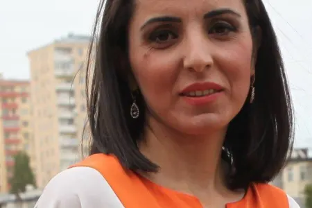 Pərvanə İbrahimova BDU-nun mətbuat katibi vəzifəsindən getdi