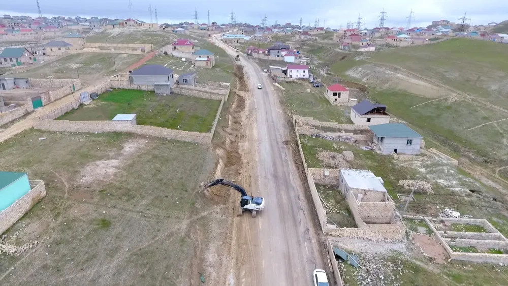 Abşeronda 17 küçə - TƏMİR EDİLİR - FOTO