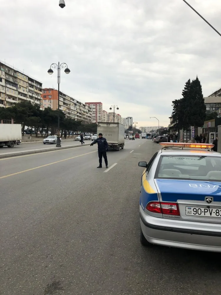 Avtobusların hərəkətinə mane olan parklanma - ARADAN QALDIRILDI - FOTO
