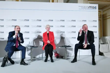 İlham Əliyev Paşinyanı məsxərəyə qoydu