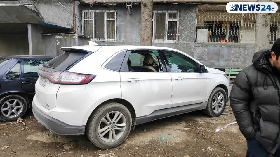 Bakıda bahalı avtomobillərin şüşələrini belə sındırdılar - – FOTO