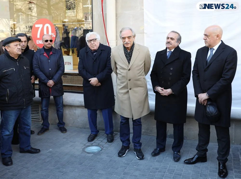 Vasif Adıgözəlovun barelyefi - AÇILDI- FOTOLAR