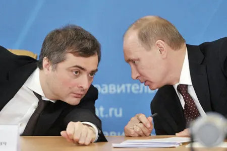 Putin köməkçisini işdən azad etdi
