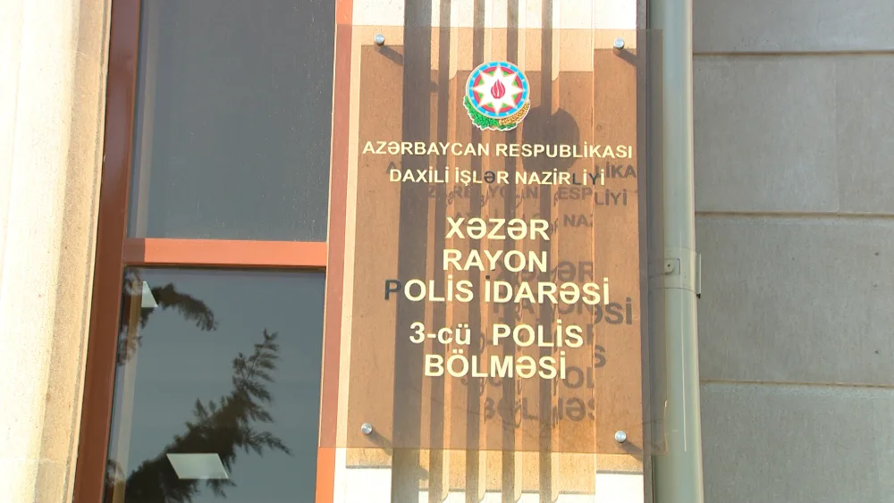 Bakıda xalaoğlular “play station” salonlarından - OĞURLUQ ETDİ - FOTO