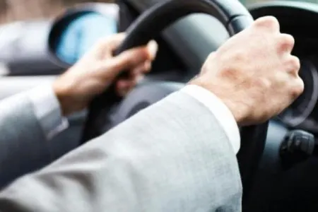 Azərbaycanda sürücü sükan arxasında öldü