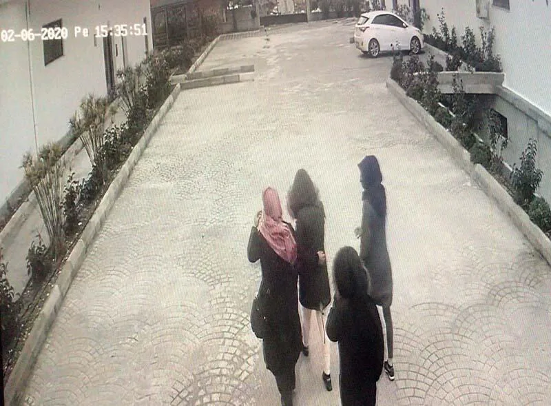 Evlərdən oğurluq edən qadının sözü şok etdi: - "Qayıdıb ananızı..." - FOTO