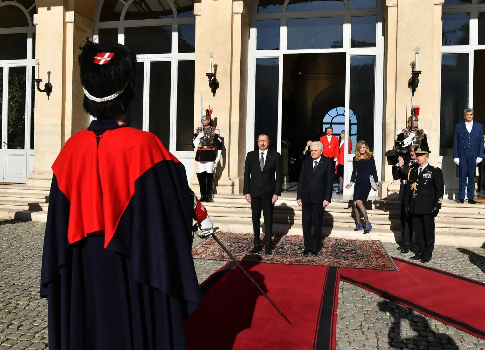Prezident İlham Əliyevin Romada rəsmi qarşılanma mərasimi olub - FOTOLAR - YENİLƏNDİ
