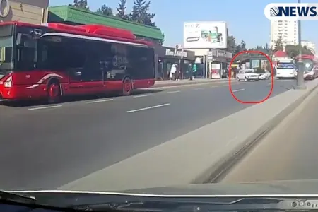 Bakıda “protiv” gedən taksi sürücüsünün şok görüntüsü - – VİDEO