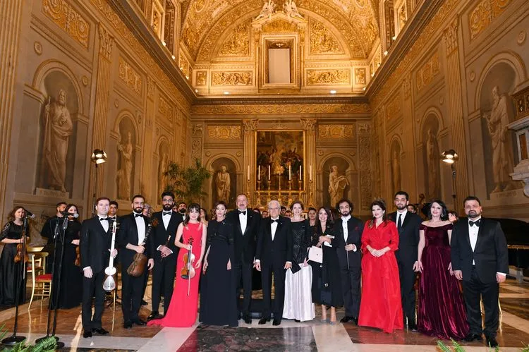 Romanın Kuirinale Sarayında Azərbaycan musiqisi - FOTOLAR