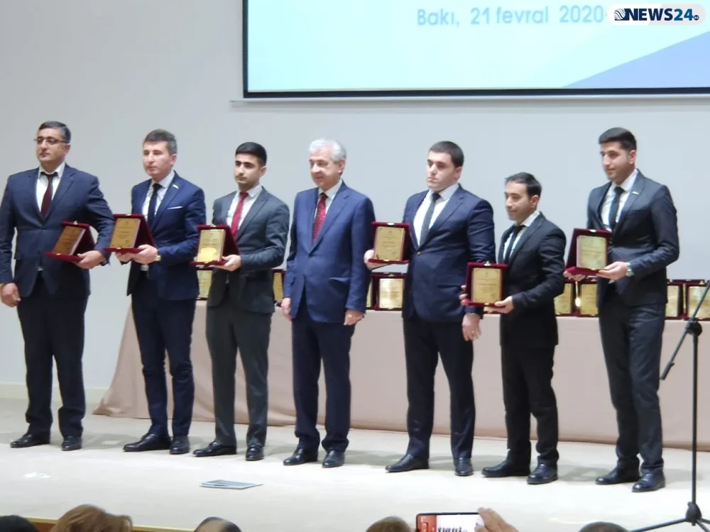 Əli Əhmədov onları - MÜKAFATLANDIRDI - FOTOLAR