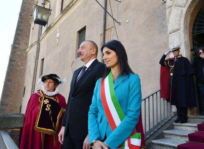Prezident İlham Əliyev Roma şəhərinin meri ilə GÖRÜŞDÜ - FOTOLAR