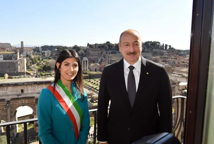 Prezident İlham Əliyev Roma şəhərinin meri ilə GÖRÜŞDÜ - FOTOLAR