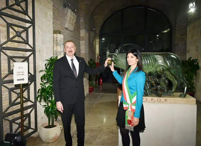 Prezident İlham Əliyev Roma şəhərinin meri ilə GÖRÜŞDÜ - FOTOLAR