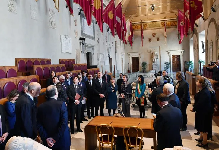 Prezident İlham Əliyev Roma şəhərinin meri ilə GÖRÜŞDÜ - FOTOLAR