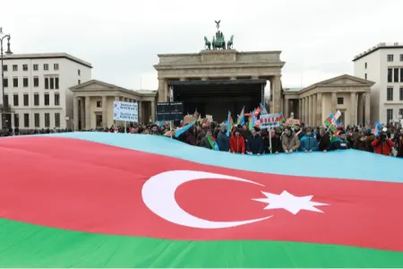22 fevral mitinqi baş tutdu - -FOTOLAR