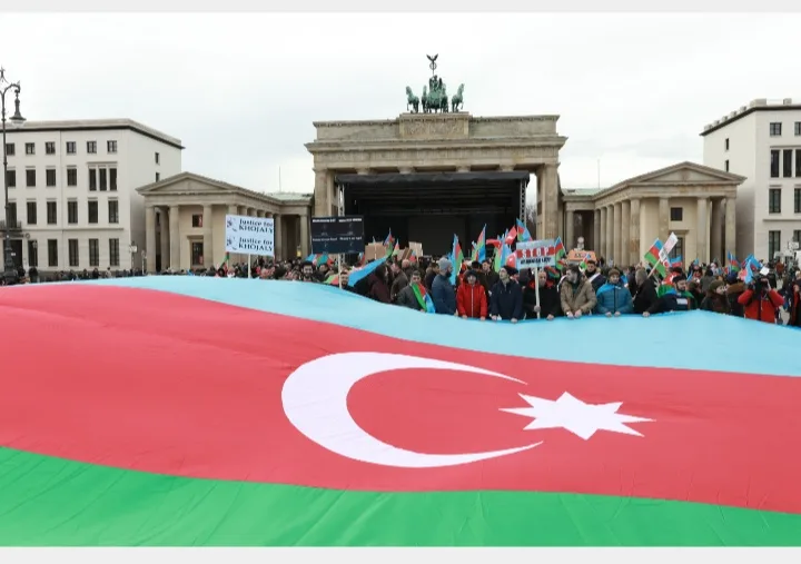 22 fevral mitinqi baş tutdu - -FOTOLAR