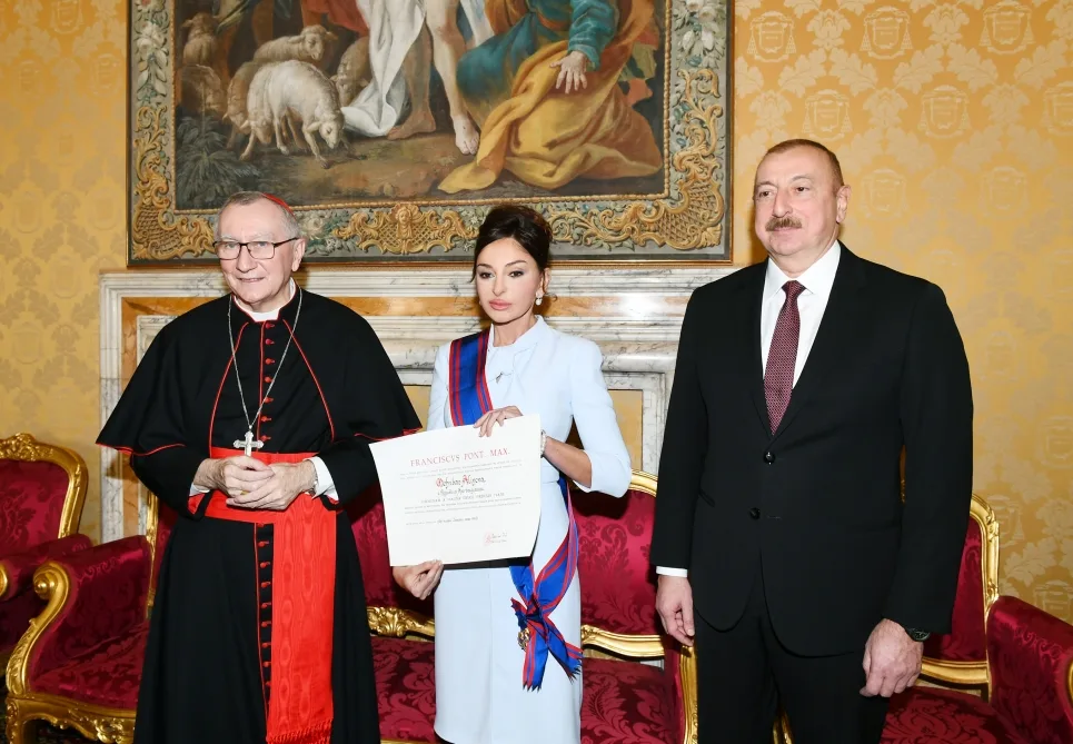 Mehriban Əliyeva Papa Cəngavər Ordeninin ən ali dərəcəsinə layiq görüldü
