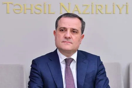 Nazir məktəb direktorunu - İŞDƏN ÇIXARDI