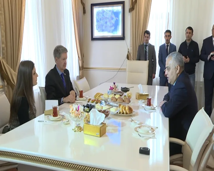 Britaniya səfiri Qubada - FOTO