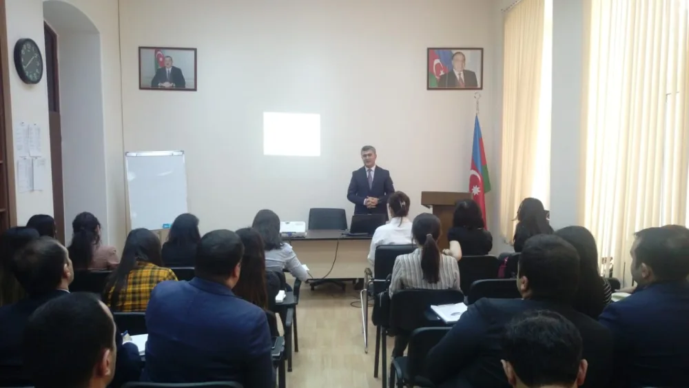 Ombudsman hüquqi bilikləri ARTIRIR