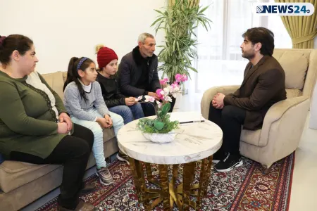 Nərminin ailəsi psixoterapevt yanında:"Ailəni haqsız yerə qınamayın" - ELMİR ƏKBƏR - FOTO - VİDEO