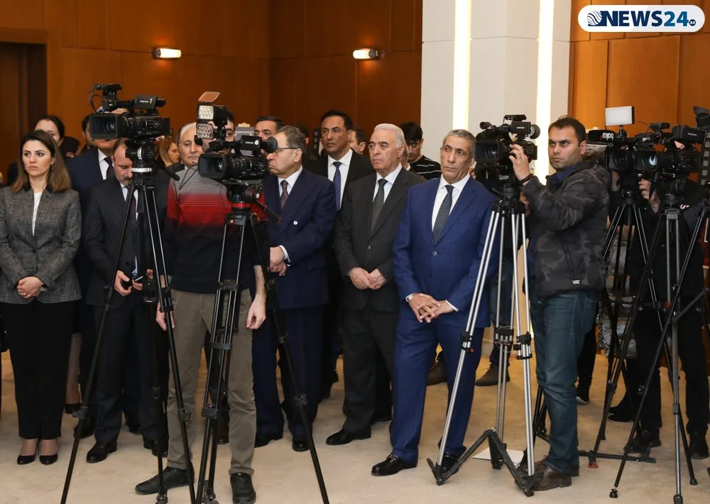 "Xocalı faciəsi bəşəriyyətə qarşı cinayətdir" - ƏLİ ƏHMƏDOV - FOTOSESSİYA
