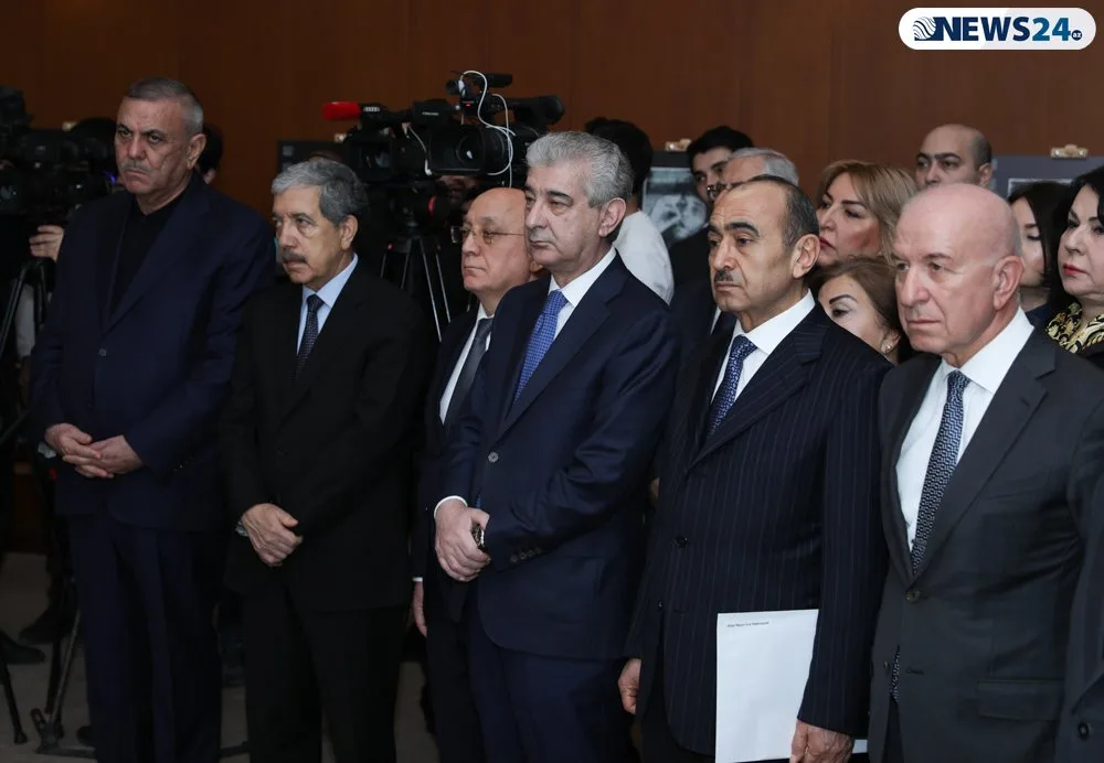 "Xocalı faciəsi bəşəriyyətə qarşı cinayətdir" - ƏLİ ƏHMƏDOV - FOTOSESSİYA