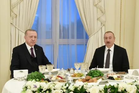 Ərdoğanın şərəfinə ziyafət verilib