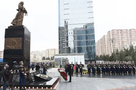 Prezident və xanımı Xocalı abidəsini - ZİYARƏT ETDİ - FOTO- VIDEO - YENİLƏNDİ-2