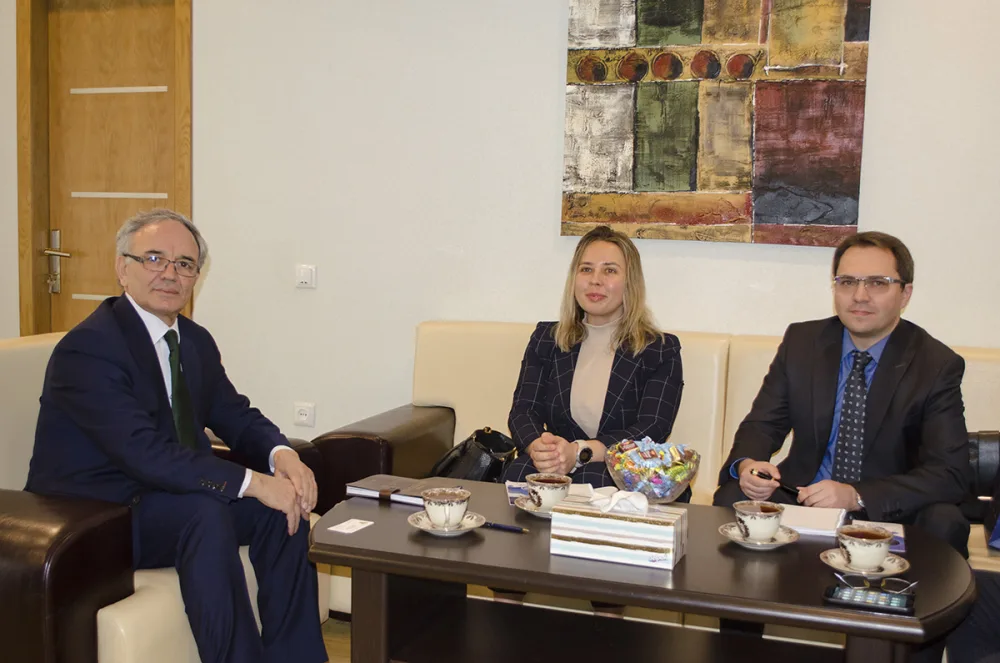 Rusiyanın ölkəmizdəki səfirliyinin müşaviri - MƏTBUAT ŞURASINDA - FOTO