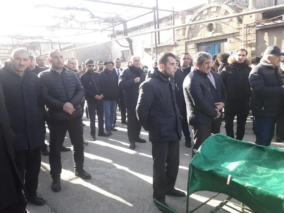 Xalq artisti dəfn edildi - -FOTOLAR