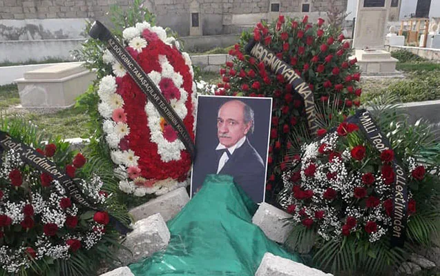 Xalq artisti dəfn edildi - -FOTOLAR